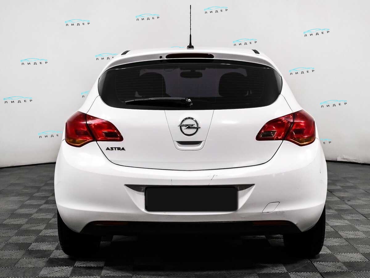 Б/У Опель Астра 2011 года. Фото: #5