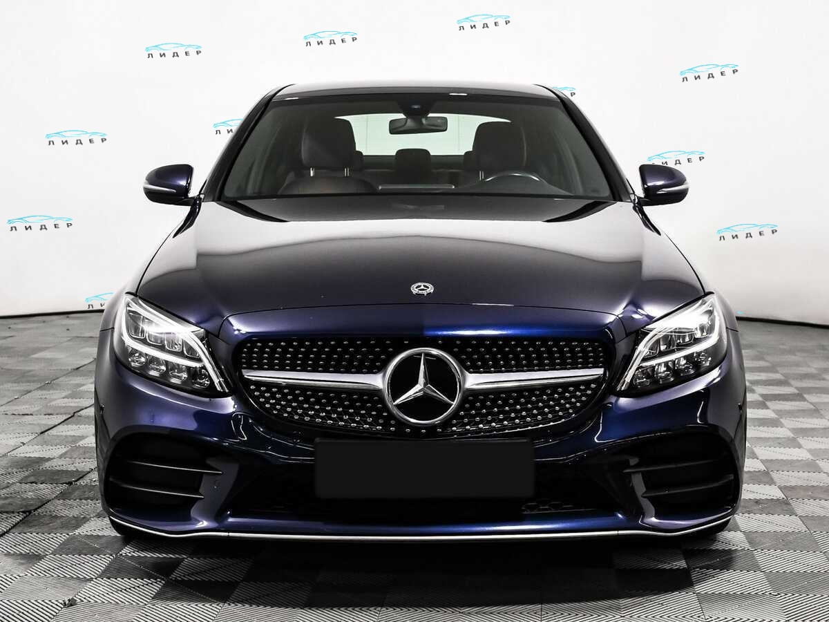 Б/У Мерседес-Бенц Ц-Класс 2019 года. Фото: #1