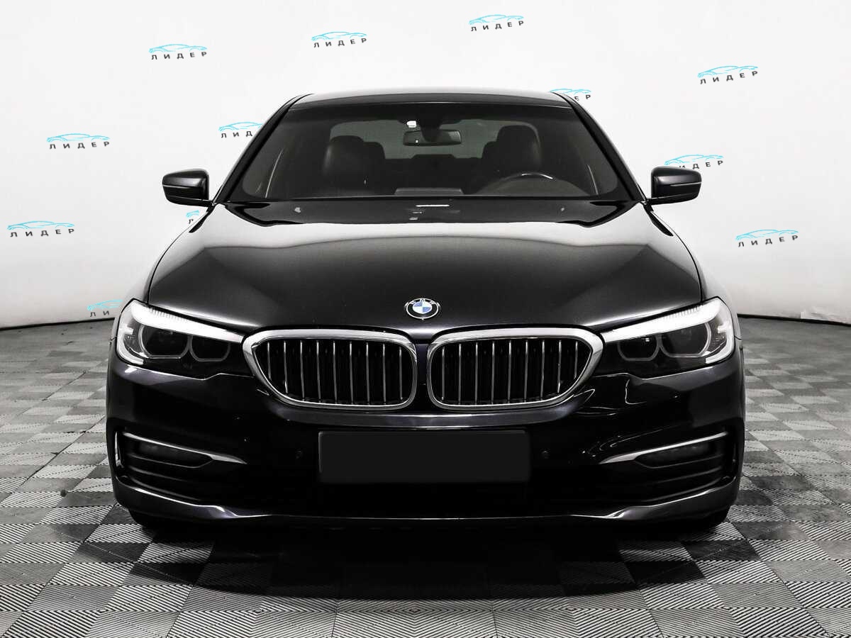 Б/У БМВ 5 серии 2019 года. Фото: #1