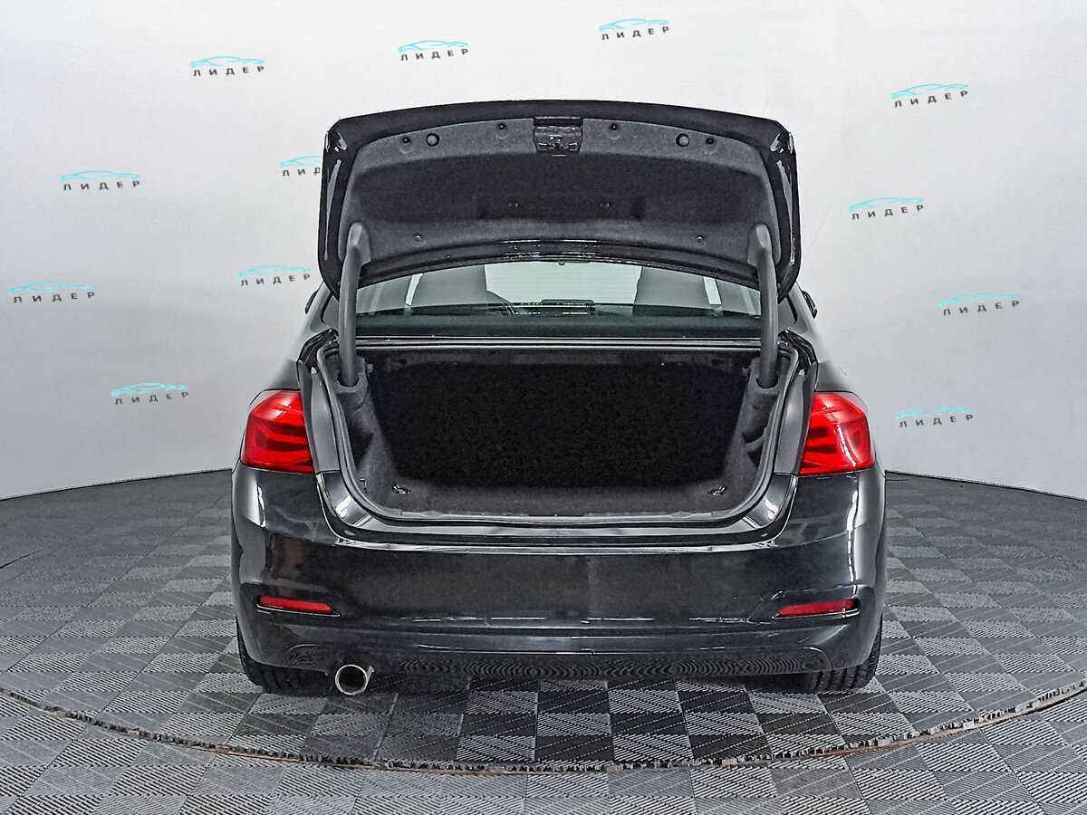 Б/У БМВ 3 серии 2018 года. Фото: #7