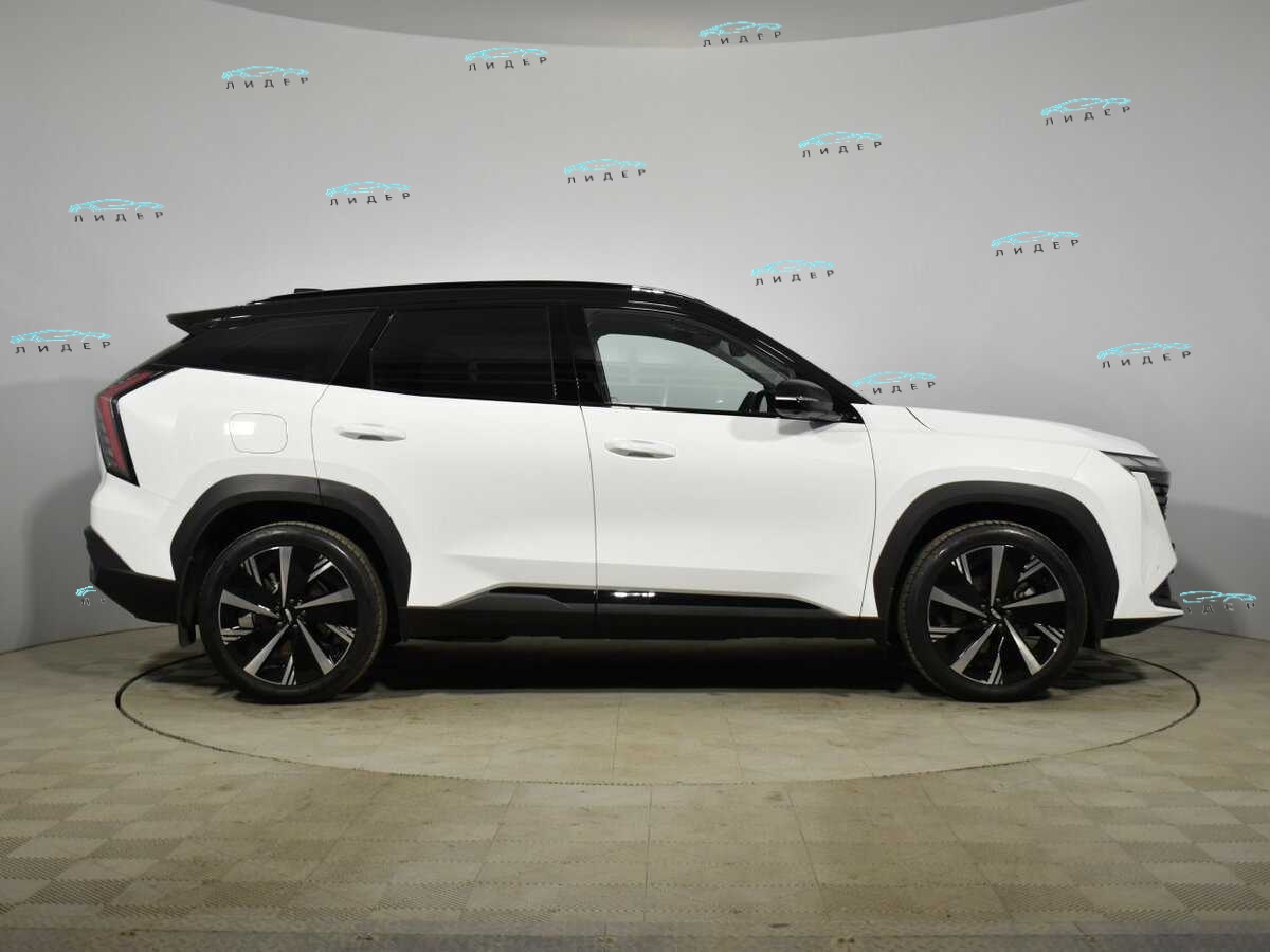 Б/У Джили Атлас 2024 года. Фото: #3