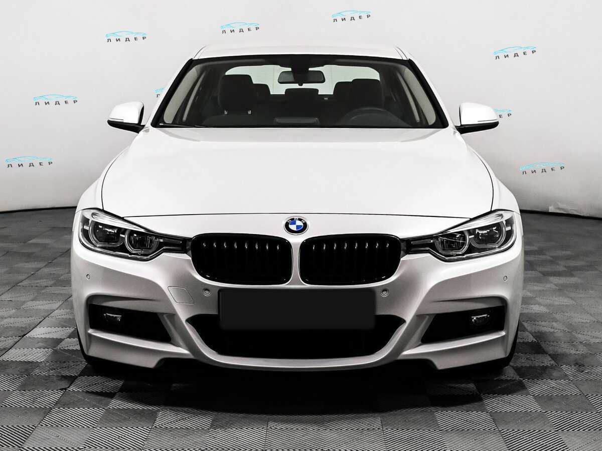 Б/У БМВ 3 серии 2016 года. Фото: #1