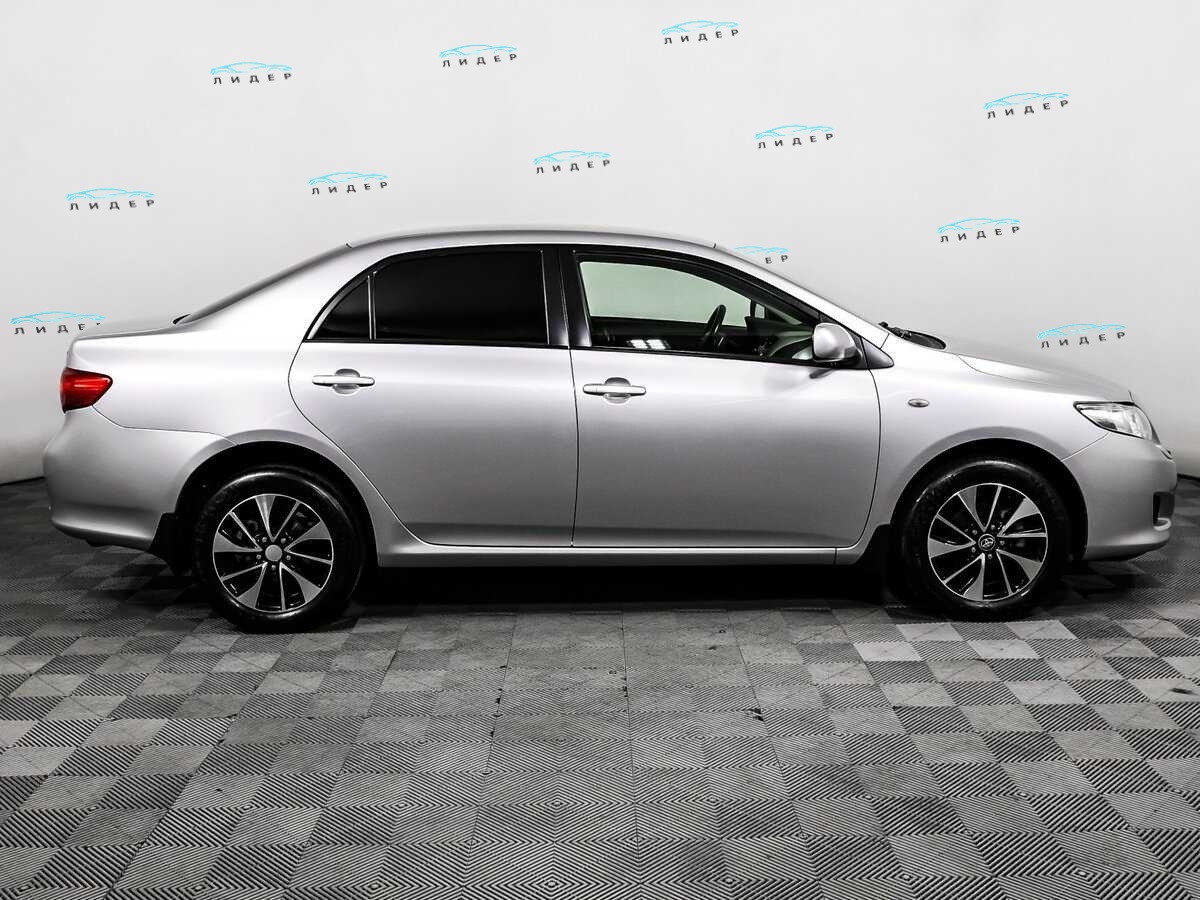 Б/У Тойота Королла 2008 года. Фото: #3