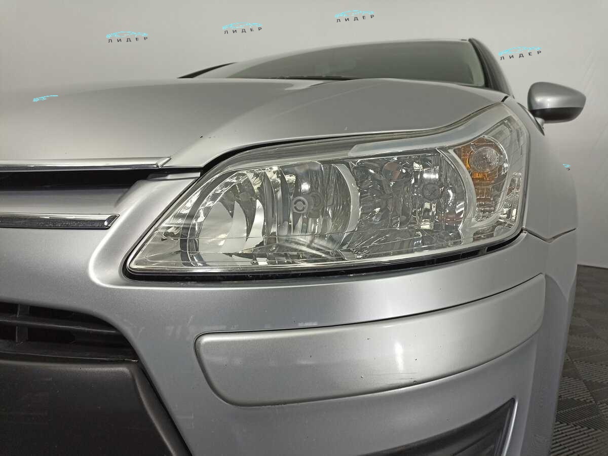 Б/У Ситроен Ц4 2010 года. Фото: #16