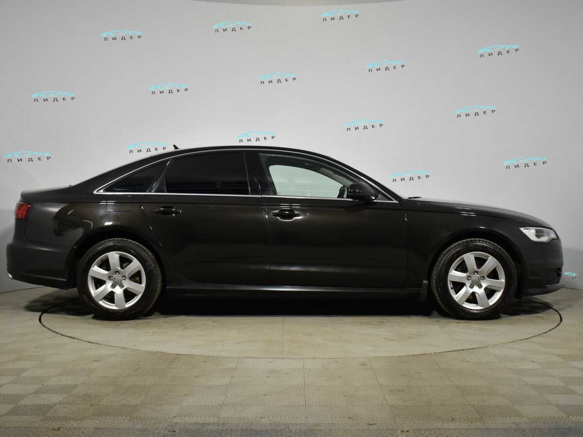 Б/У Ауди А6 2016 года. Фото: #3