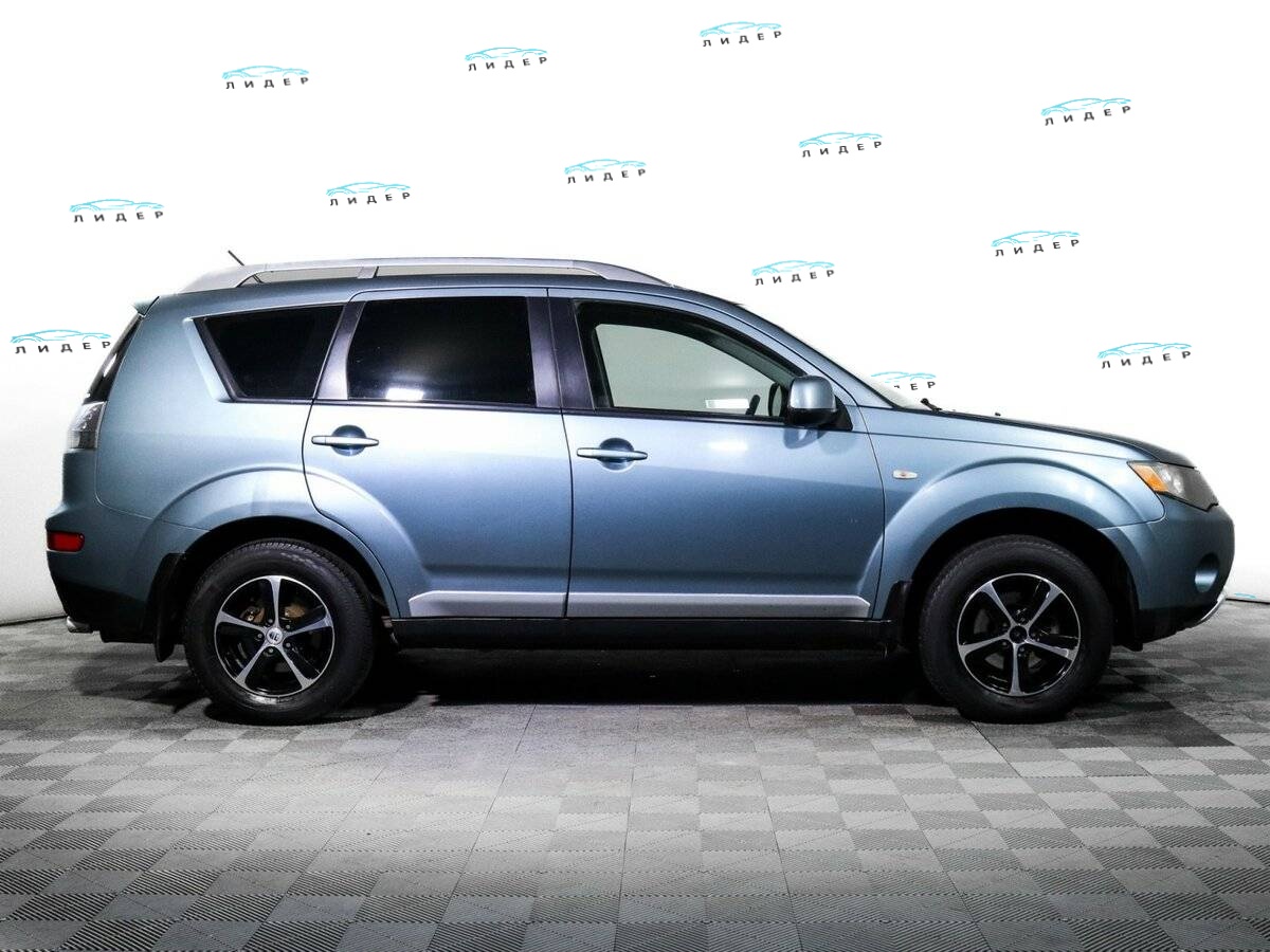 Б/У Митсубиши Оутлэндер 2007 года. Фото: #3