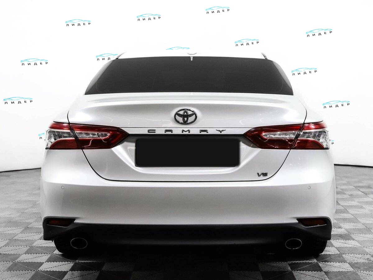 Б/У Тойота Камри 2020 года. Фото: #5