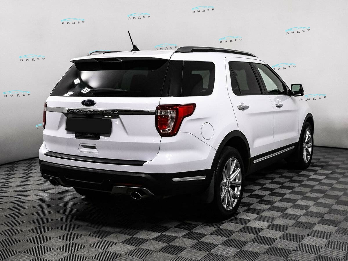 Б/У Форд Експлорер 2019 года. Фото: #4