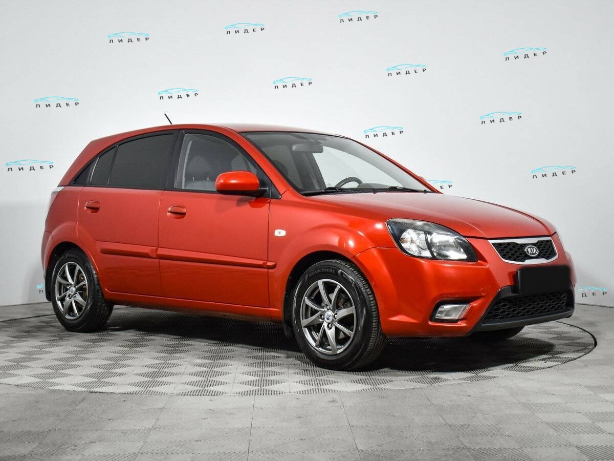 Б/У Киа Рио 2010 года. Фото: #2