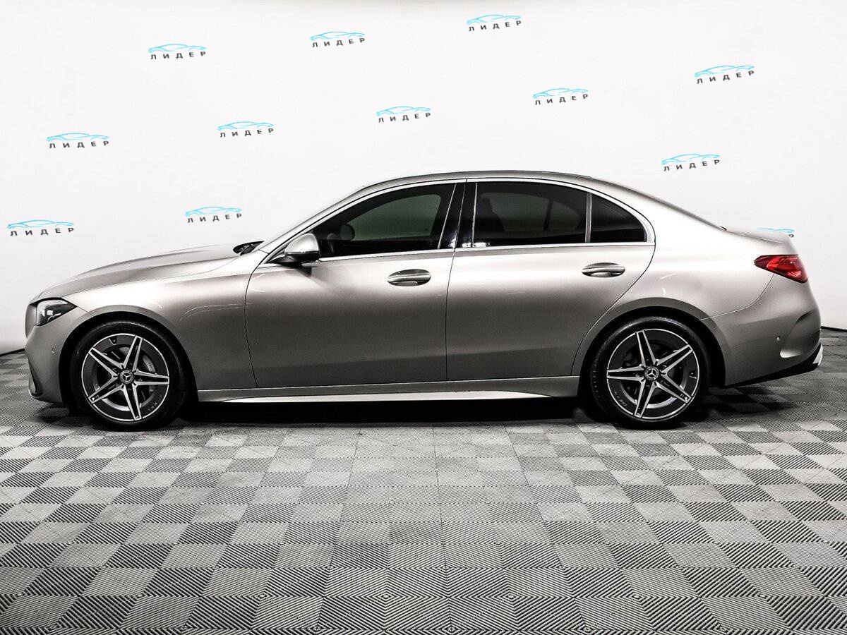 Б/У Мерседес-Бенц Ц-Класс 2021 года. Фото: #7
