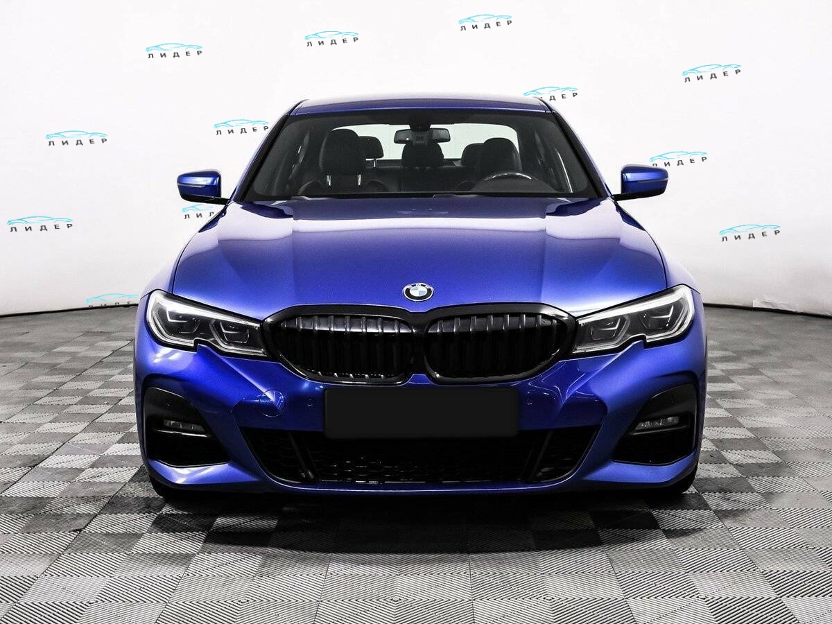 Б/У БМВ 3 серии 2019 года. Фото: #1