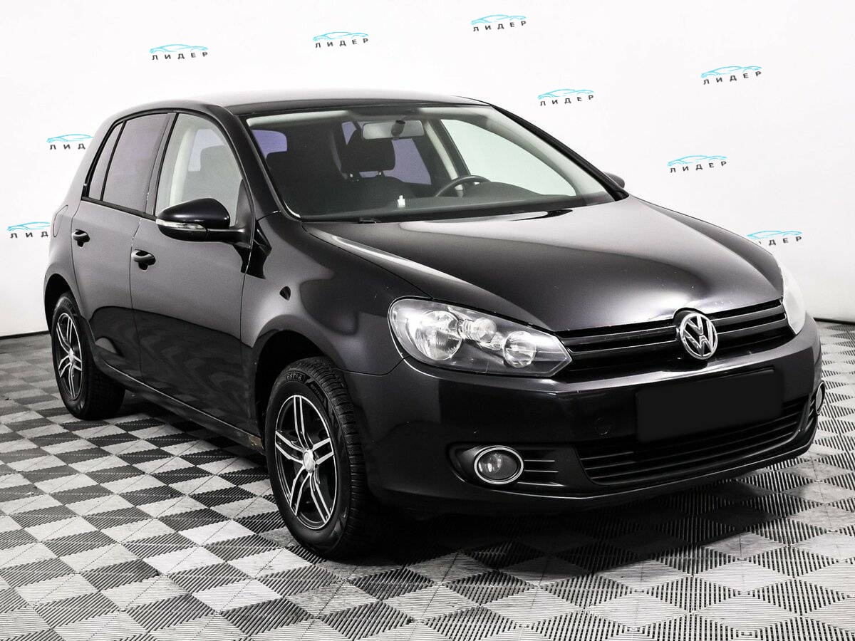 Б/У Фольксваген Гольф 2010 года. Фото: #2