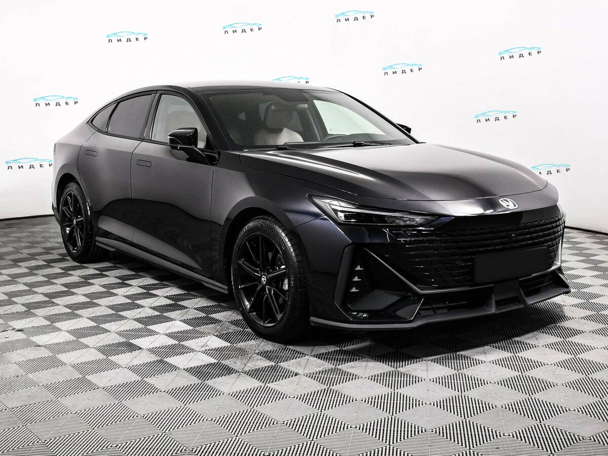 Б/У Чанган УНИ-В 2022 года. Фото: #2