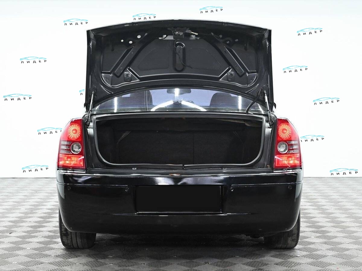 Б/У Крайслер 300Ц 2004 года. Фото: #4