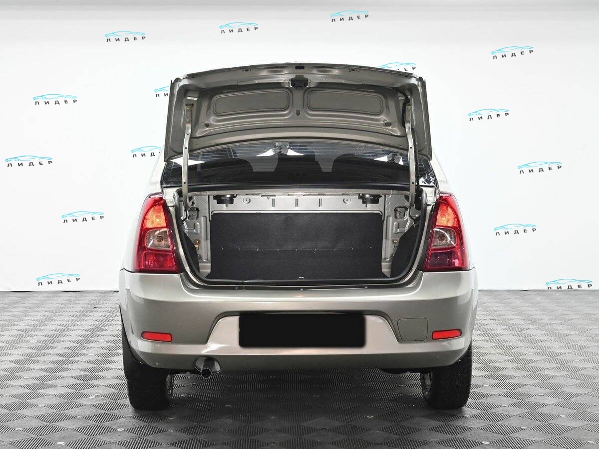 Б/У Рено Логан 2013 года. Фото: #4