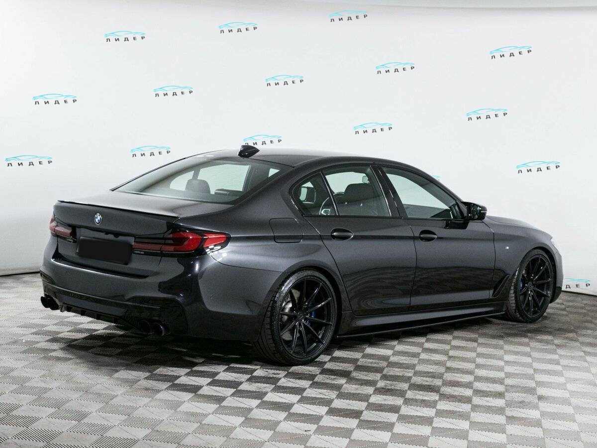 Б/У БМВ 5 серии 2018 года. Фото: #3