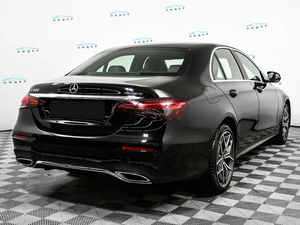 Б/У Мерседес-Бенц Е-Класс 2021 года. Фото: #4