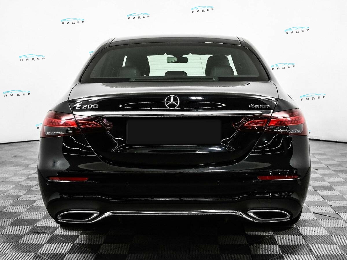Б/У Мерседес-Бенц Е-Класс 2021 года. Фото: #5