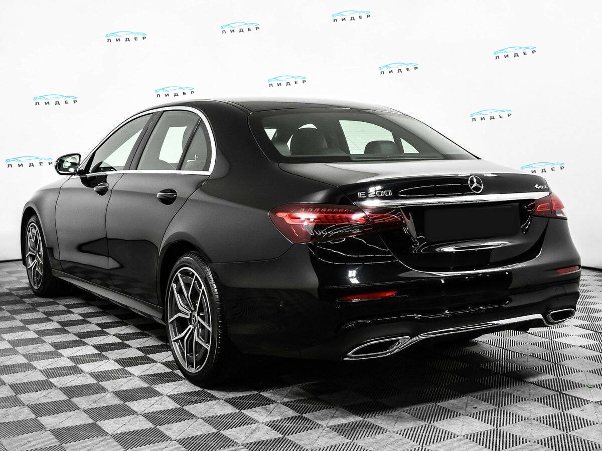 Б/У Мерседес-Бенц Е-Класс 2021 года. Фото: #6