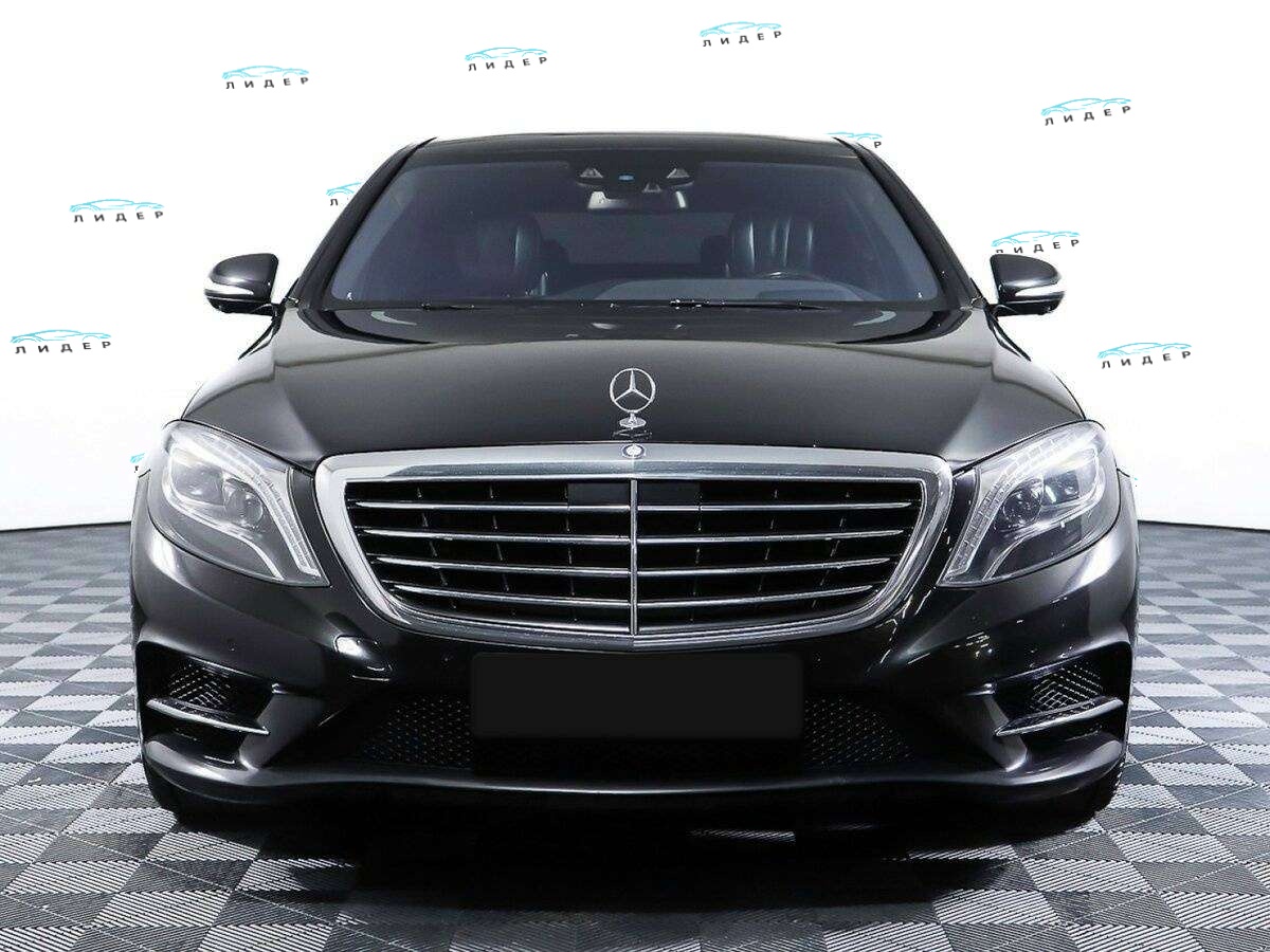 Б/У Мерседес-Бенц С-Класс 2016 года. Фото: #1