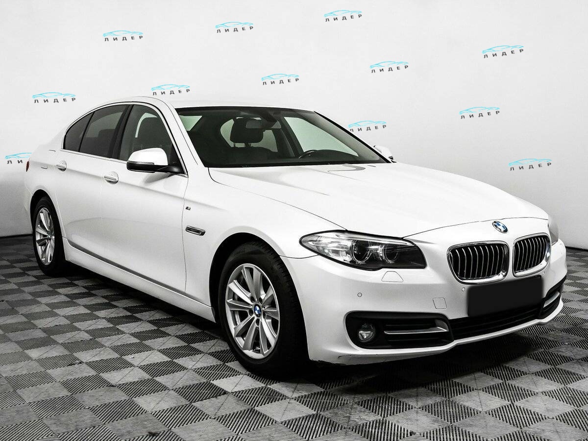 Б/У БМВ 5 серии 2016 года. Фото: #2