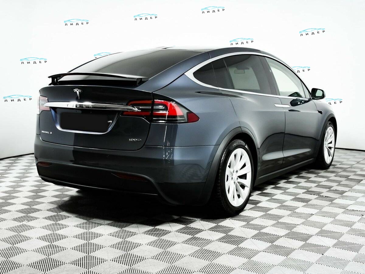 Б/У Тесла Модел Икс 2018 года. Фото: #12