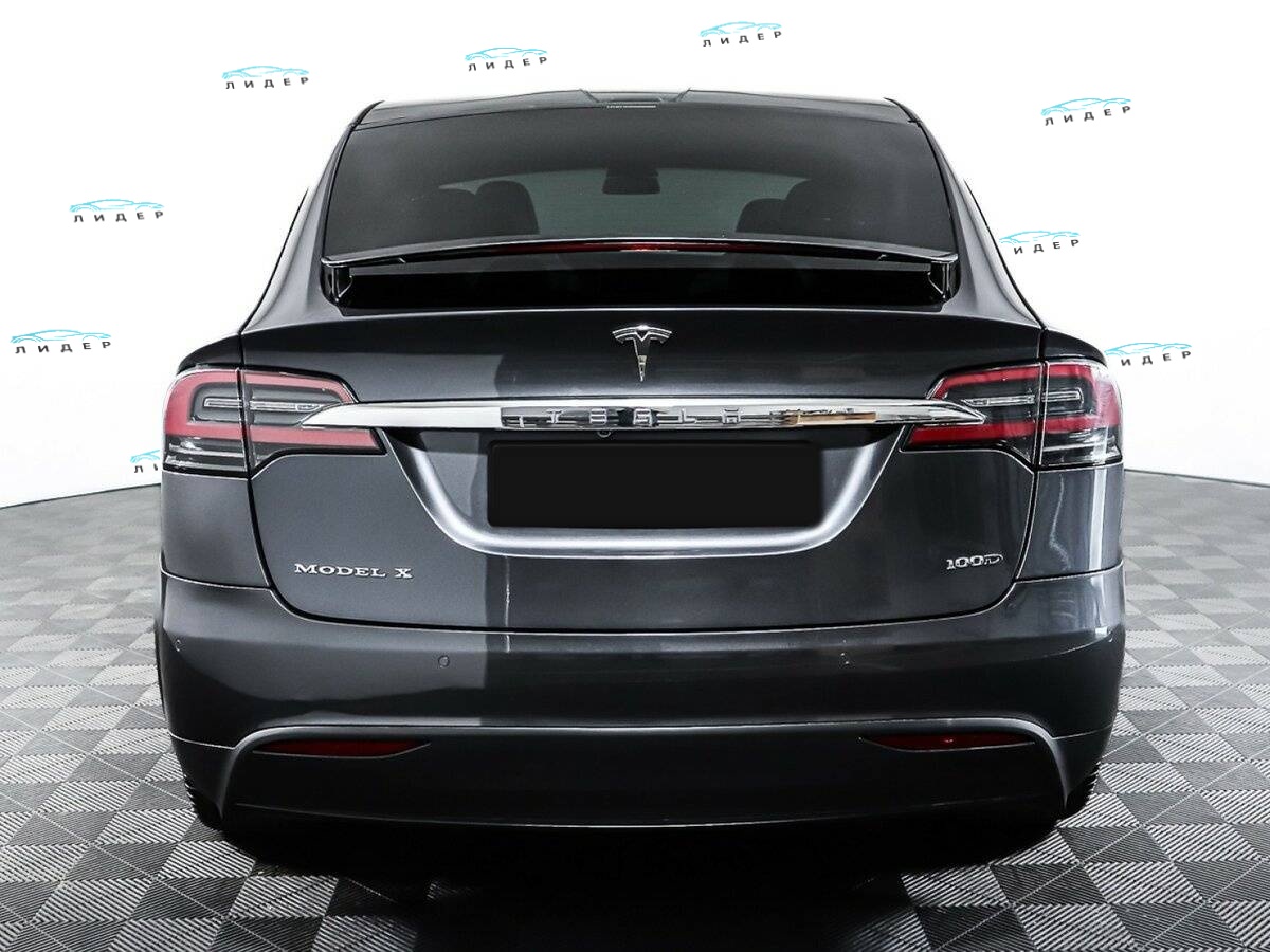Б/У Тесла Модел Икс 2018 года. Фото: #17