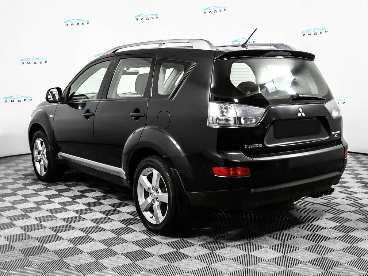 Б/У Митсубиши Оутлэндер 2008 года. Фото: #6