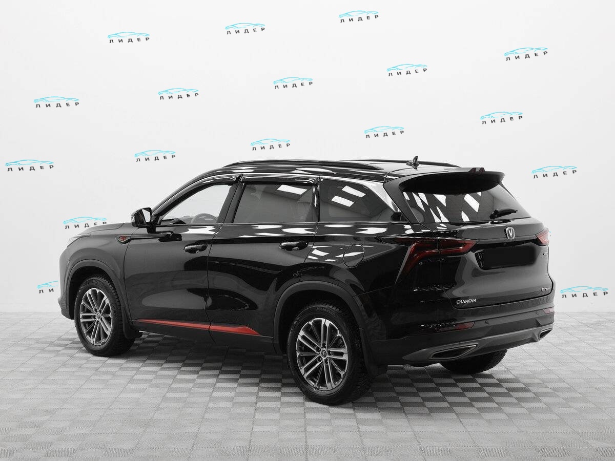 Б/У Чанган CS75 Plus 2023 года. Фото: #3