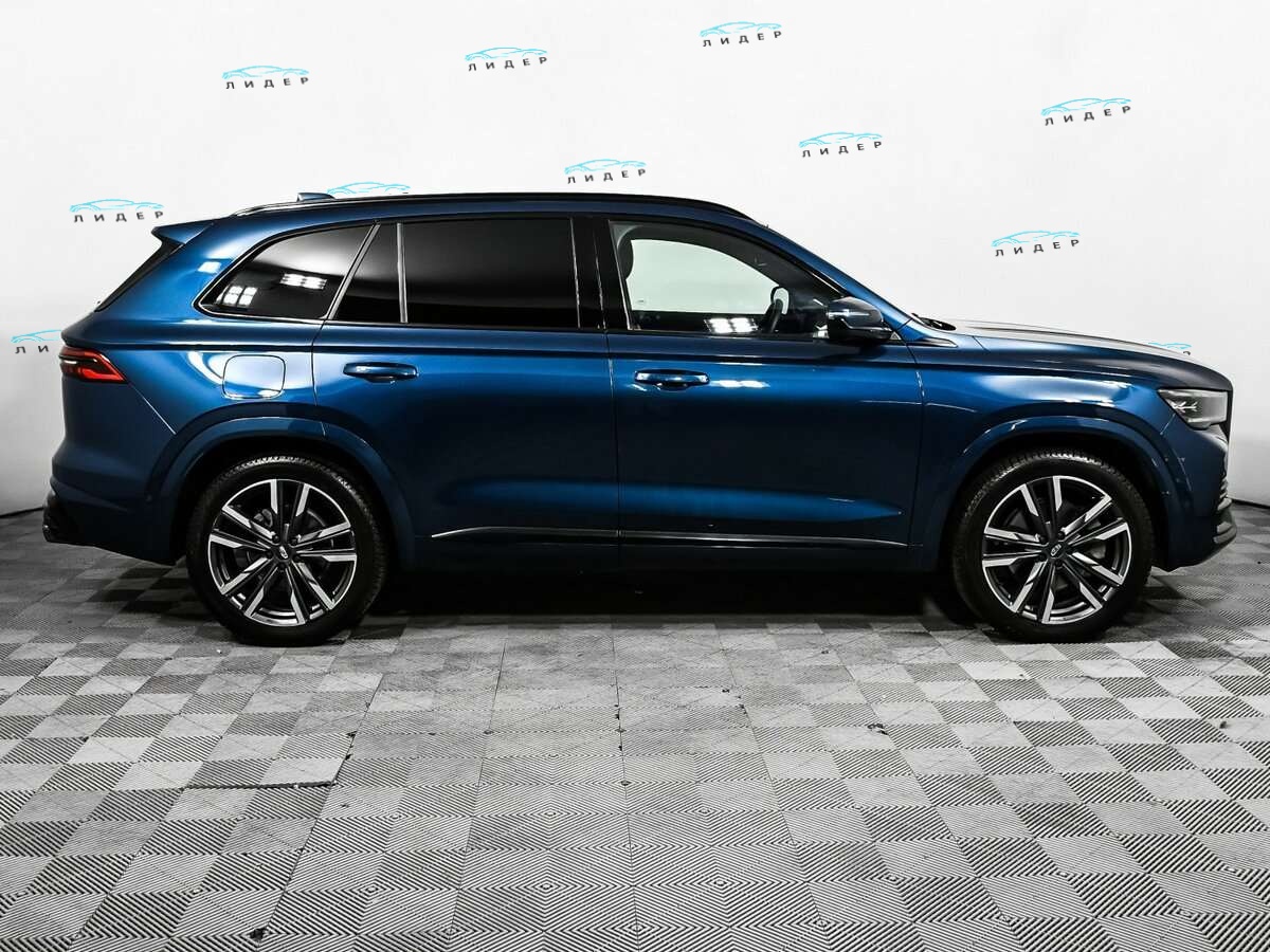 Б/У Джили Монжаро 2023 года. Фото: #3