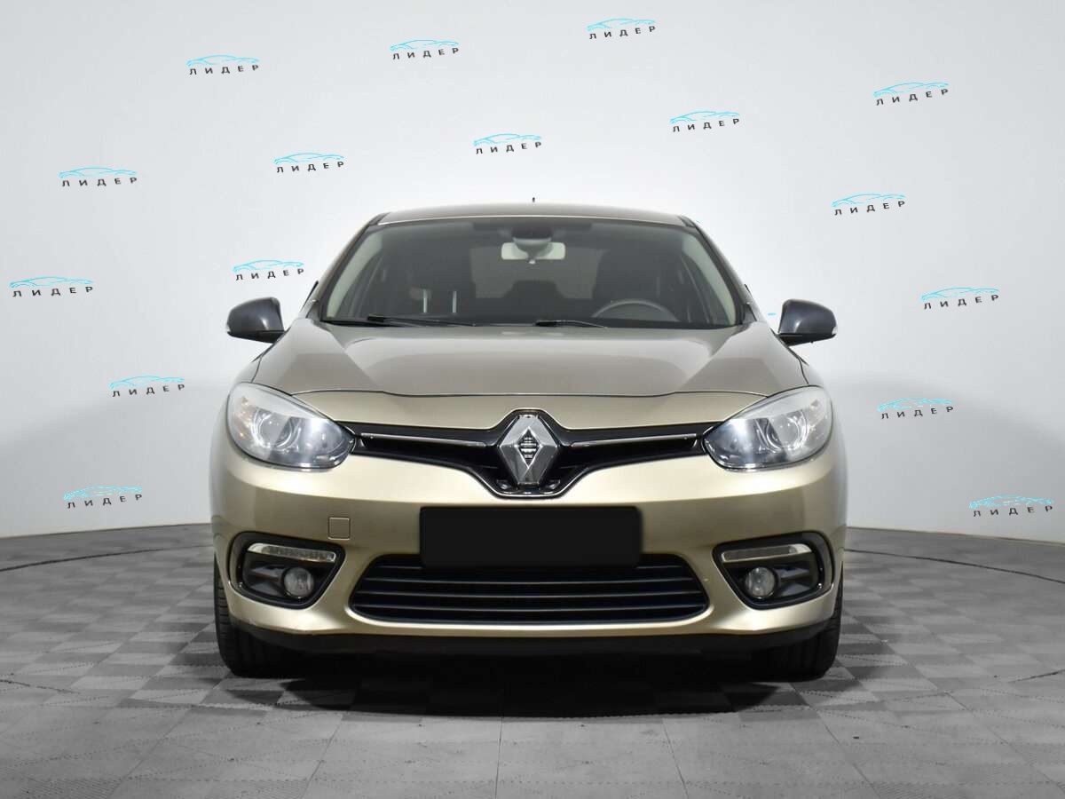 Б/У Рено Флюенс 2013 года. Фото: #1