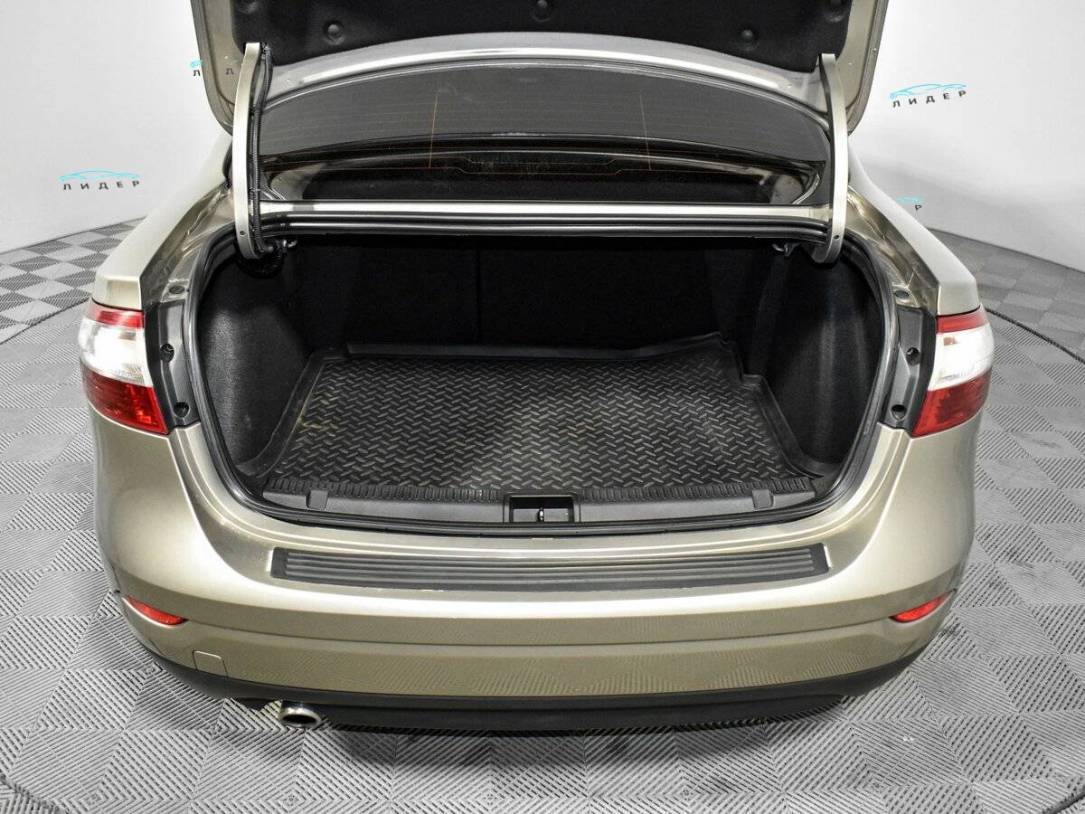 Б/У Рено Флюенс 2013 года. Фото: #16