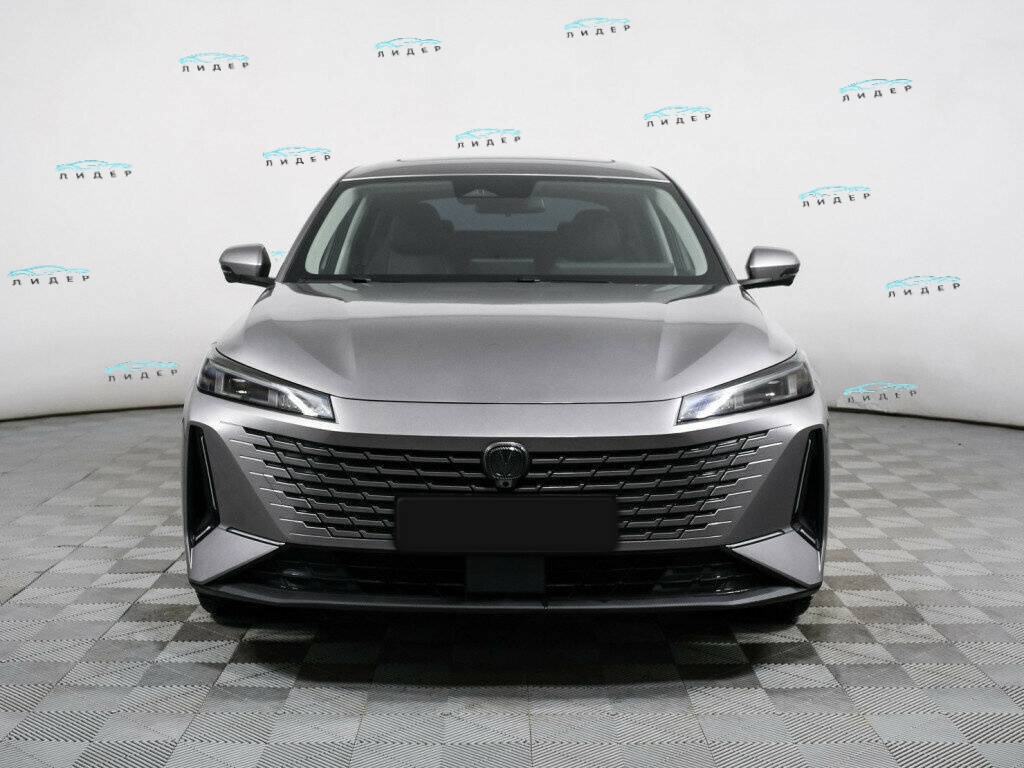 Б/У Чанган Ламур 2023 года. Фото: #1