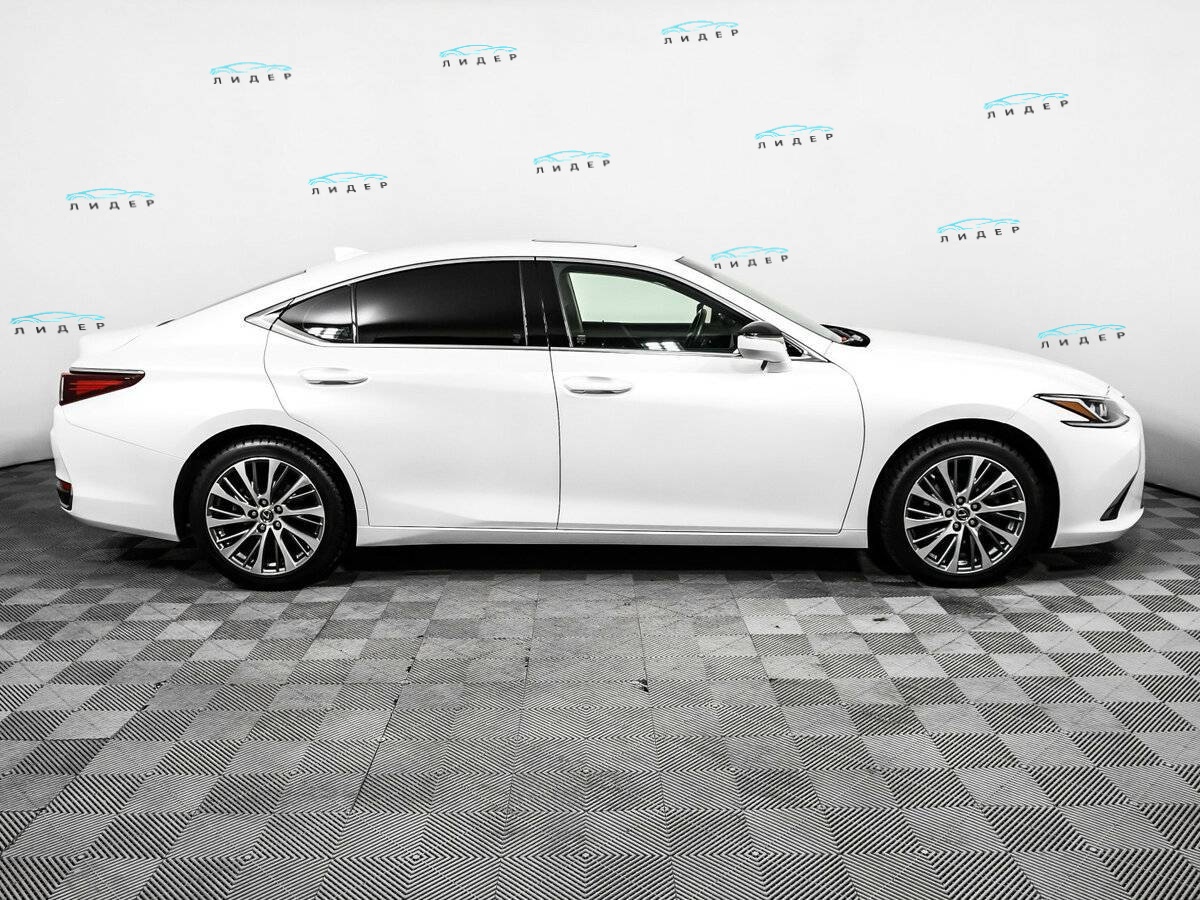 Б/У Лексус ЕС 2021 года. Фото: #3
