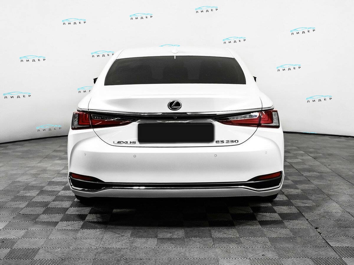Б/У Лексус ЕС 2021 года. Фото: #5