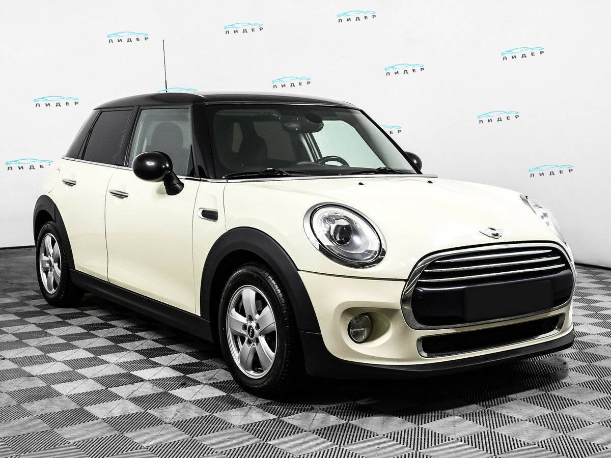 Б/У Мини Хэтч 2014 года. Фото: #2