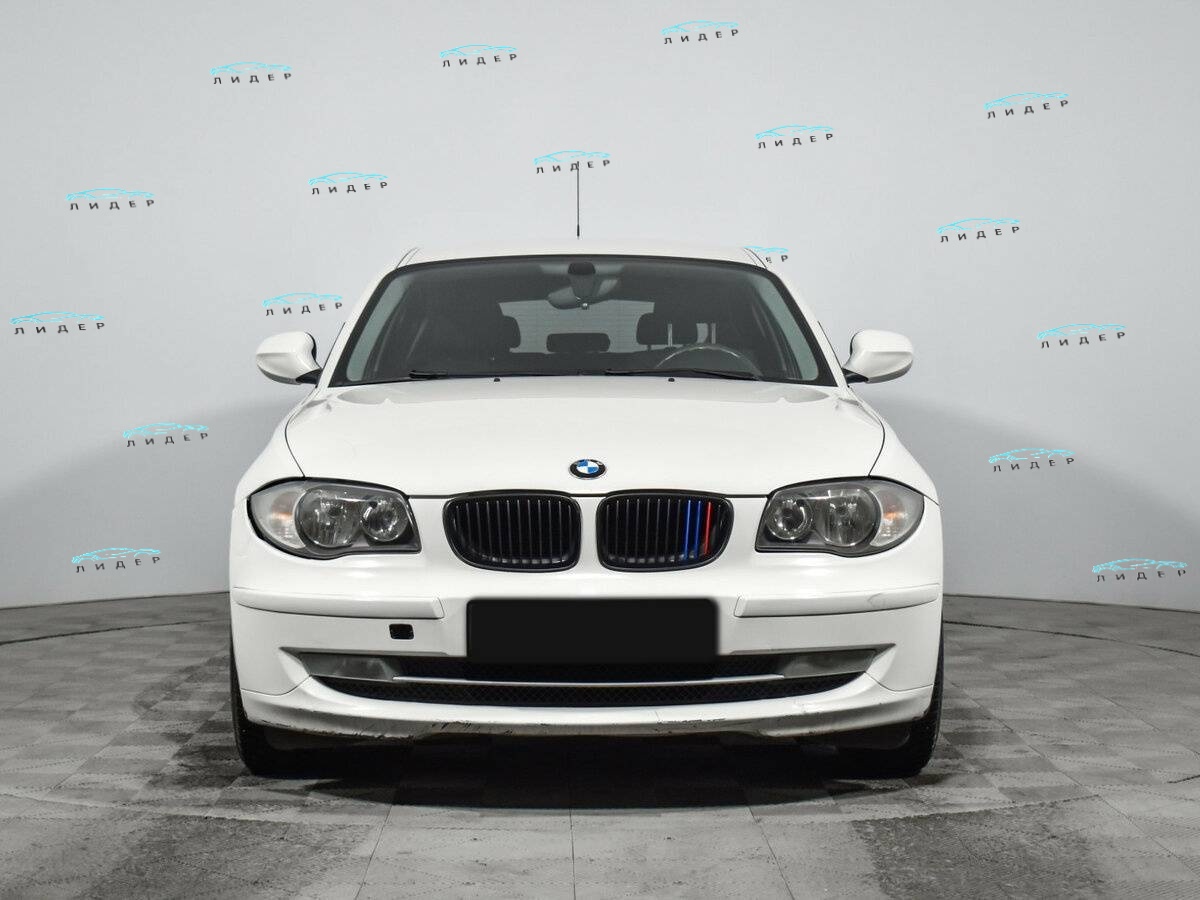 Б/У БМВ 1 серии 2010 года. Фото: #1