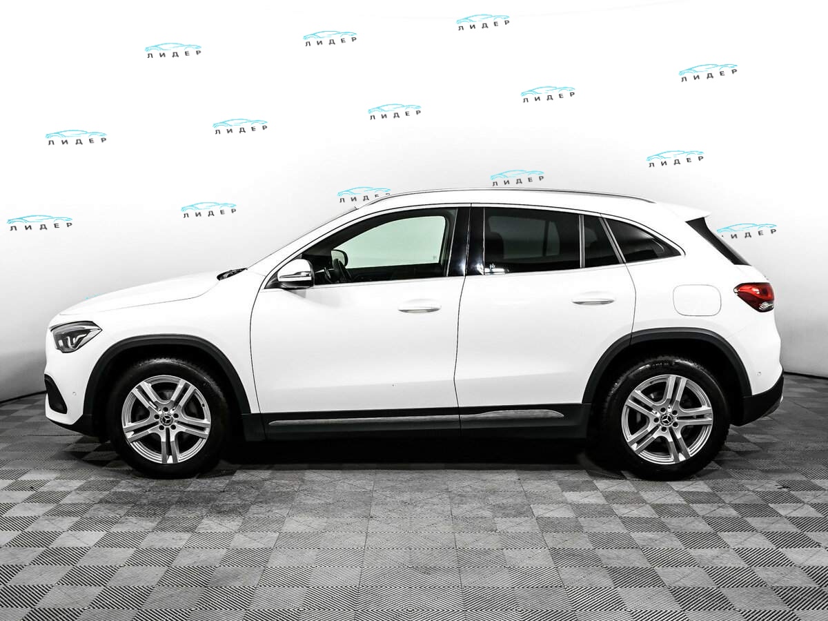 Б/У Мерседес-Бенц ГЛА 2020 года. Фото: #7