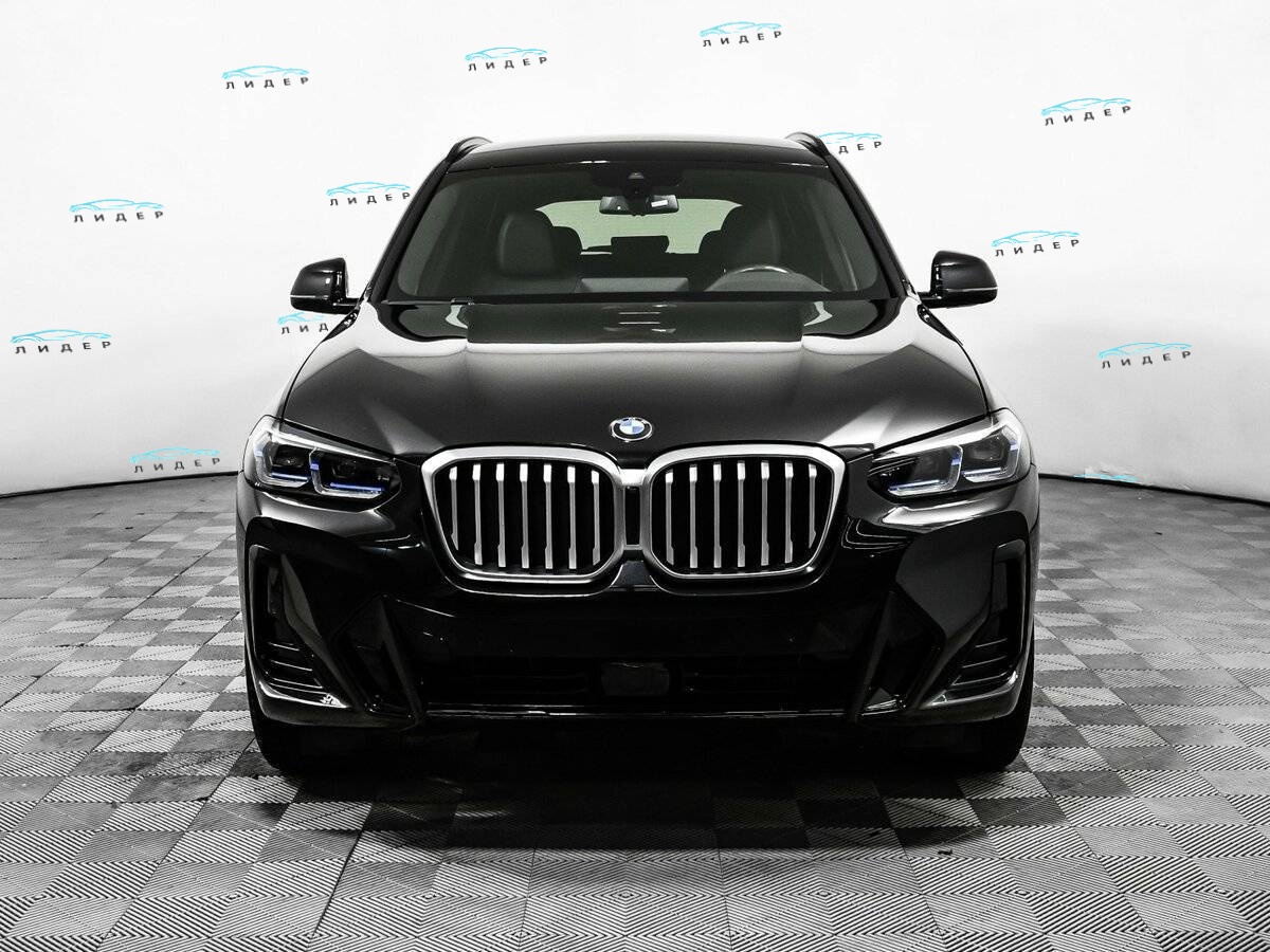 Б/У БМВ Икс3 2023 года. Фото: #1