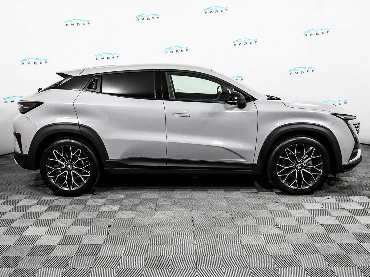 Б/У Чанган УНИ-Т 2023 года. Фото: #3