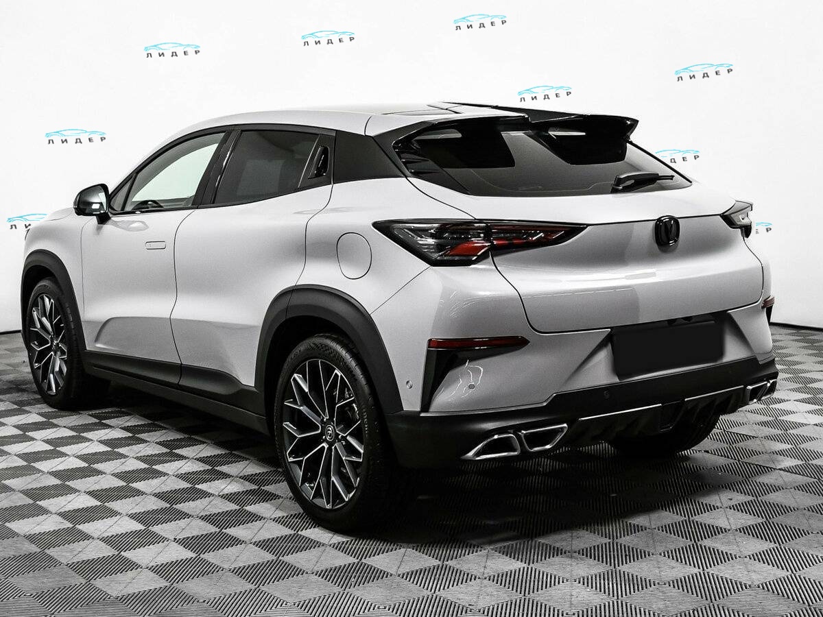 Б/У Чанган УНИ-Т 2023 года. Фото: #6