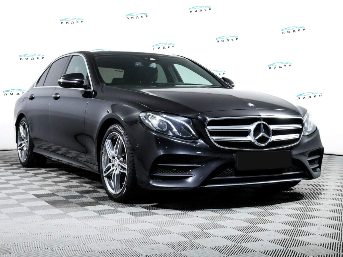 Б/У Мерседес-Бенц Е-Класс 2016 года. Фото: #2