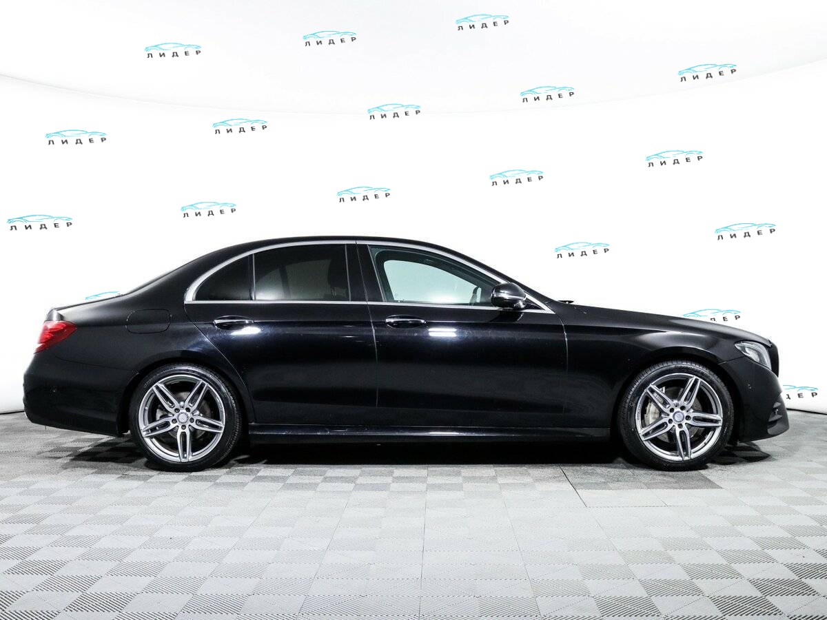 Б/У Мерседес-Бенц Е-Класс 2016 года. Фото: #3