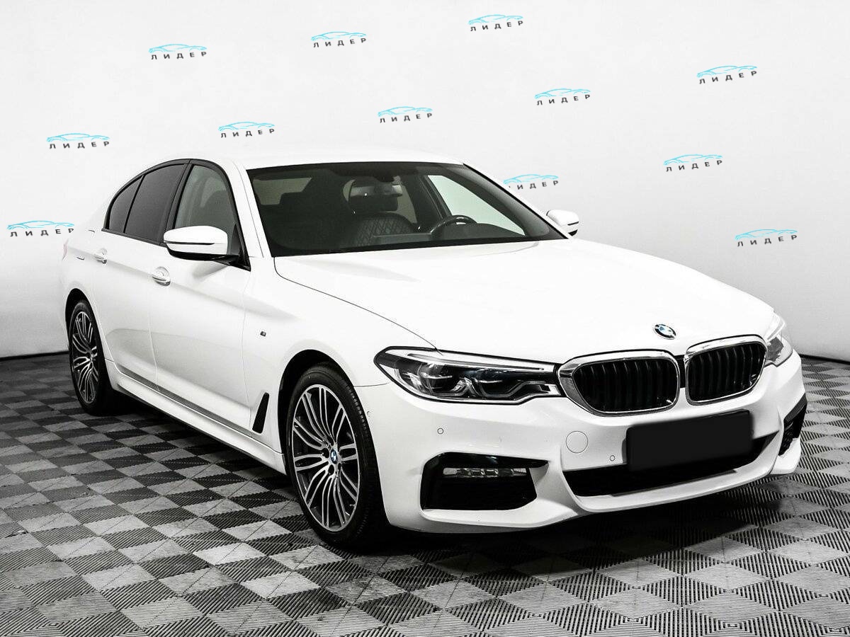 Б/У БМВ 5 серии 2018 года. Фото: #2