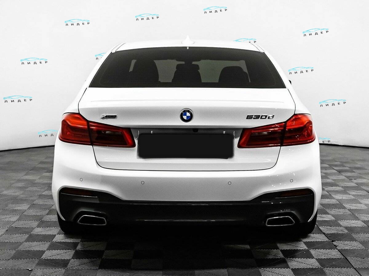 Б/У БМВ 5 серии 2018 года. Фото: #4