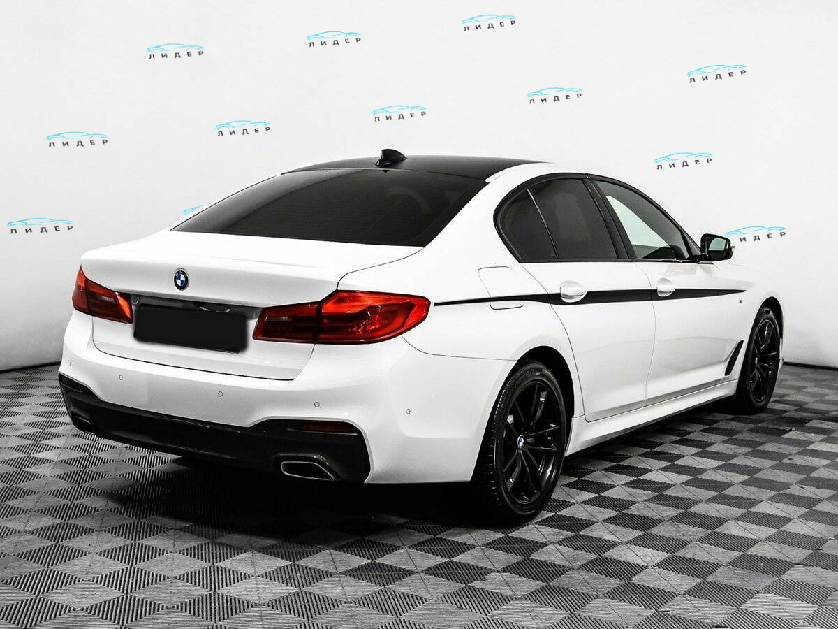 Б/У БМВ 5 серии 2020 года. Фото: #1