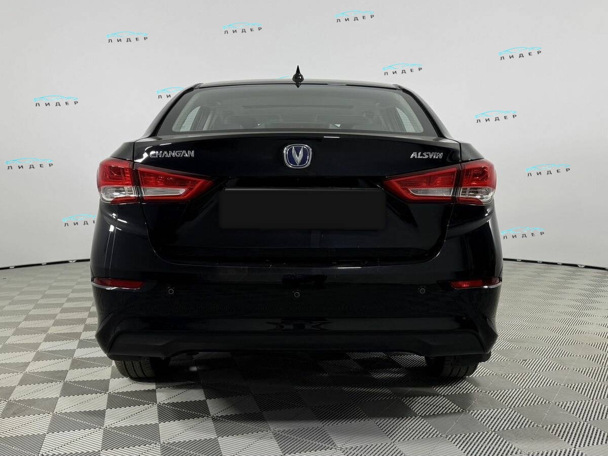 Б/У Чанган Алсвин 2024 года. Фото: #3