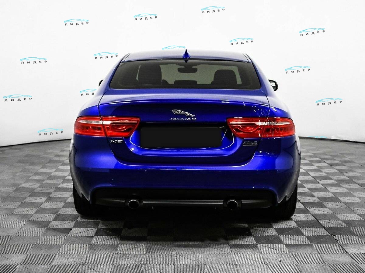 Б/У Ягуар ИксЕ 2018 года. Фото: #5