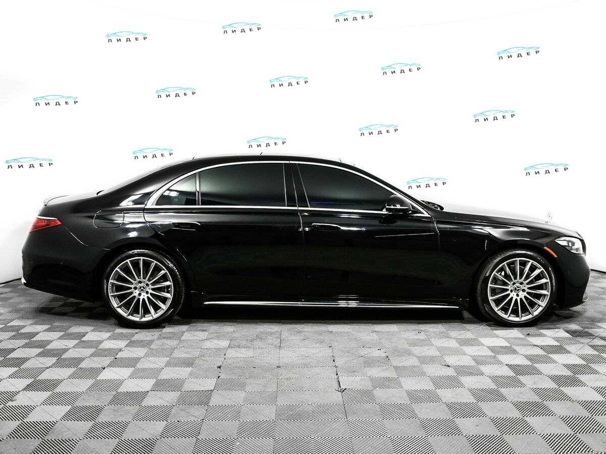 Б/У Мерседес-Бенц С-Класс 2021 года. Фото: #3