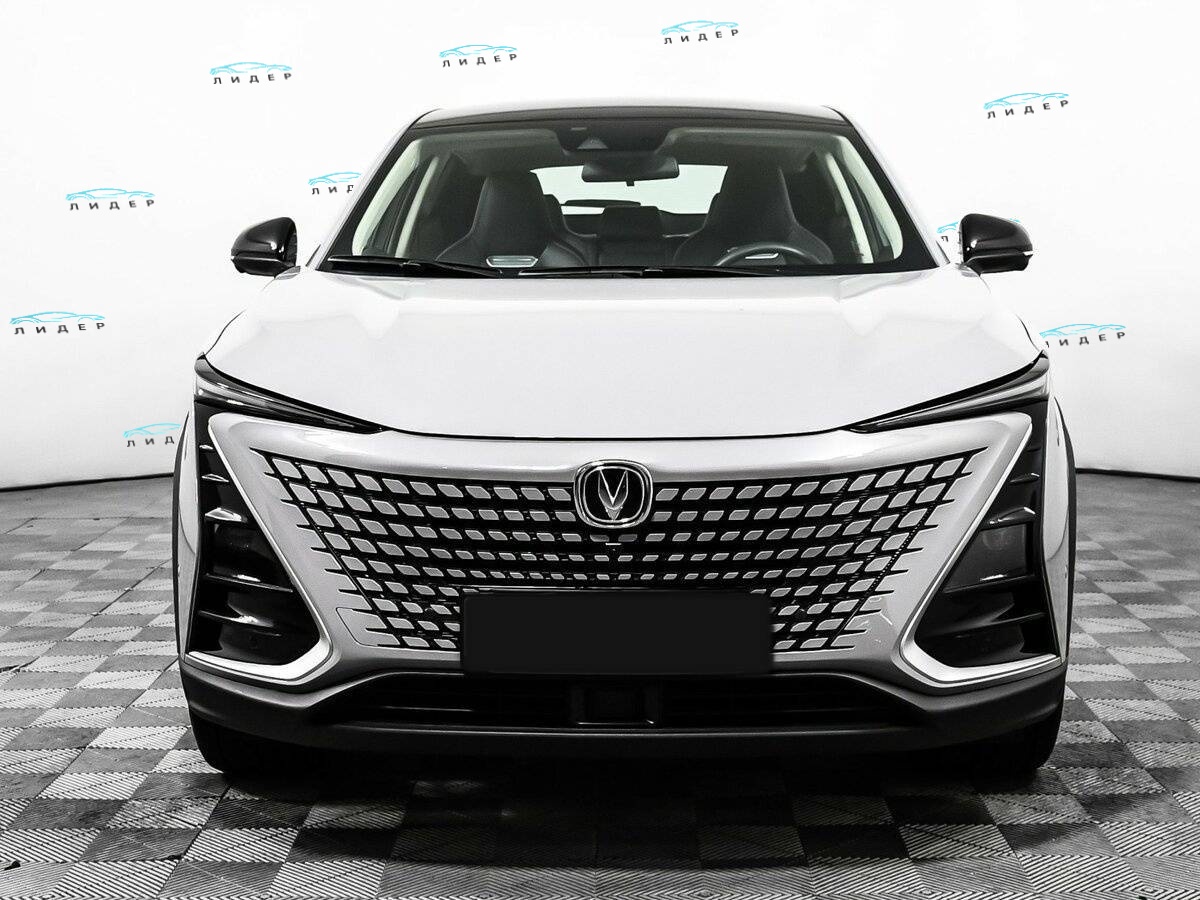 Б/У Чанган УНИ-Т 2023 года. Фото: #1